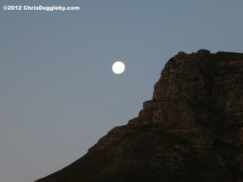Moon rising over the 12 Apostles Mountain range taken from the balcony at Sunset Rocks