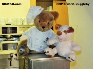 12 You may see the occasional international canine rock star swapping food tips with the chef at the Bärenstub'n