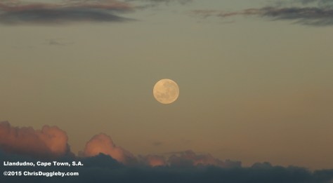 Moon Porn 2 - To try and 'appear' normal an Obsessive Camera Disorder (OCD) patient like this one may take pictures from their bed